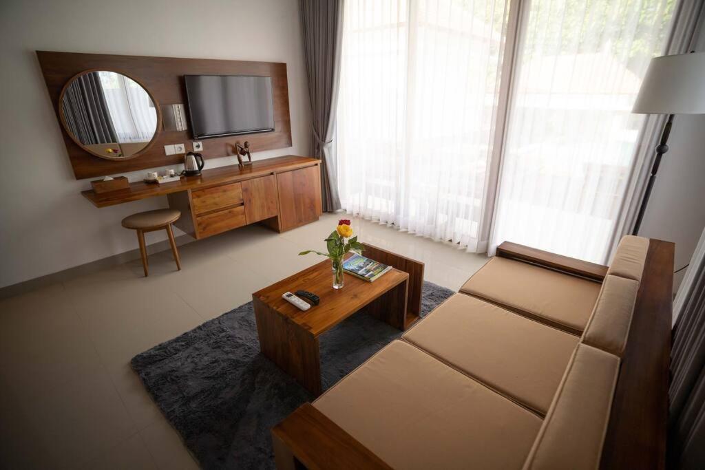 Nau Nusa Villa Batununggul エクステリア 写真