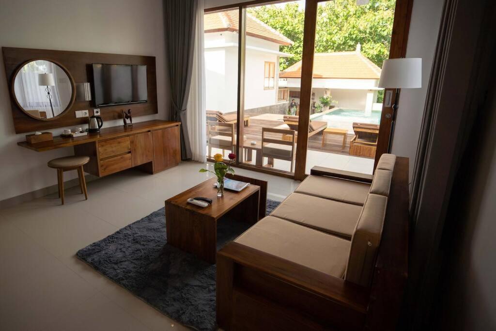 Nau Nusa Villa Batununggul エクステリア 写真