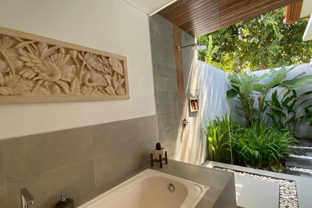 Nau Nusa Villa Batununggul エクステリア 写真